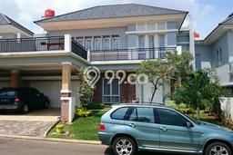 Ready to Use! Luxury House LT 330m2 Desain Elegan di Kota Wisata Ready to Use! Luxury House LT 330m2 Desain Elegan di Kota Wisata
