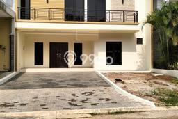 Rumah Luxury Modern Tanpa Renovasi di Kota Wisata Bogor Rumah Luxury Modern Tanpa Renovasi di Kota Wisata Bogor