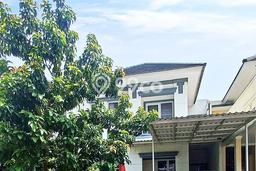 For Sale Hunian Rumah Nyaman 4 Kamar di Kota Wisata, Bogor For Sale Hunian Rumah Nyaman 4 Kamar di Kota Wisata, Bogor