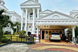 For Sale! Luxury House LT 480m2 Desain Elegan di Legenda Wisata For Sale! Luxury House LT 480m2 Desain Elegan di Legenda Wisata