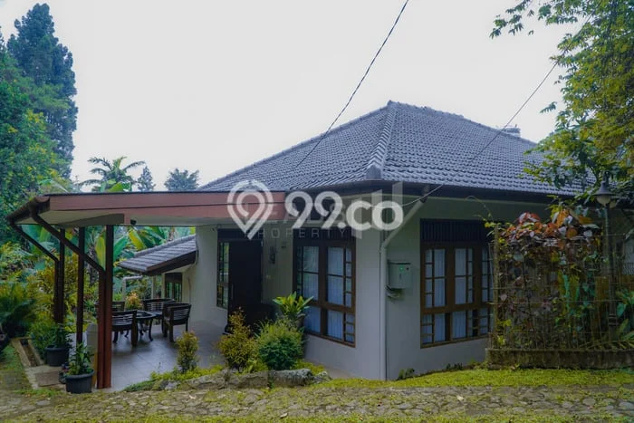 Vila Kawasan Megamendung, Dimensi 1330m2m², Cocok untuk tempat tinggal keluarga Vila Kawasan Megamendung, Dimensi 1330m2m², Cocok untuk tempat tinggal keluarga