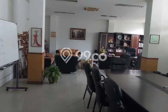 Unit Kantor Dijual di Jakarta Pusat LT 589m2 & LB 892m2 Unit Kantor Dijual di Jakarta Pusat LT 589m2 & LB 892m2