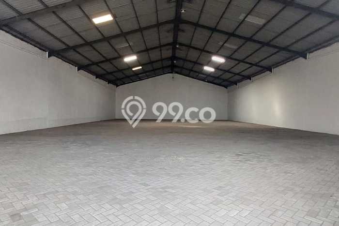 Unit Komersial Disewakan di Surabaya Area Strategis Harga Kompetitif Unit Komersial Disewakan di Surabaya Area Strategis Harga Kompetitif