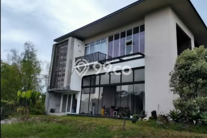 Hunian Mewah LB 662m2 Siap Huni Desain Elegan di Citraland, Surabaya Hunian Mewah LB 662m2 Siap Huni Desain Elegan di Citraland, Surabaya