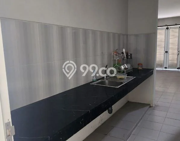 Rumah Mewah Siap Huni LT 375m2 di Wiyung, Surabaya Rumah Mewah Siap Huni LT 375m2 di Wiyung, Surabaya