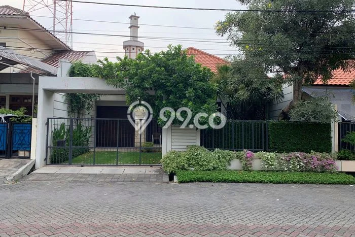 For Sale! Premium House LT 300m2 Desain Modern di Pakuwon Indah For Sale! Premium House LT 300m2 Desain Modern di Pakuwon Indah