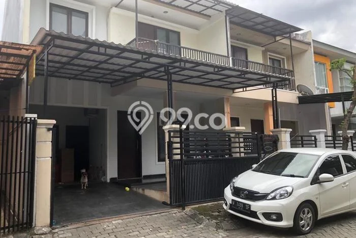 Rumah Modern 3 KT di Citraland Surabaya Semi Furnished Rumah Modern 3 KT di Citraland Surabaya Semi Furnished