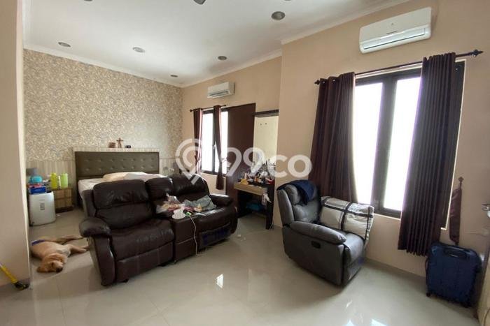 Rumah Modern 3 KT di Citraland Surabaya Semi Furnished Rumah Modern 3 KT di Citraland Surabaya Semi Furnished