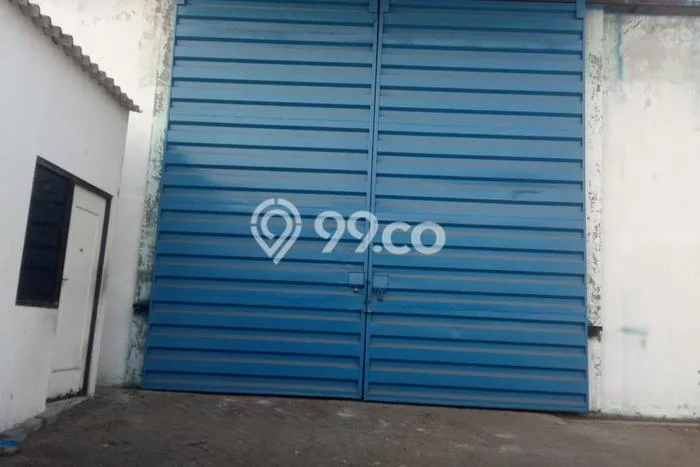 FOR RENT! Gudang di Margomulyo Cocok untuk Bisnis 432m2 FOR RENT! Gudang di Margomulyo Cocok untuk Bisnis 432m2