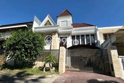 Dijual Rumah Mewah Elegan Dengan View Cantik di Pakuwon Indah, Surabaya Dijual Rumah Mewah Elegan Dengan View Cantik di Pakuwon Indah, Surabaya
