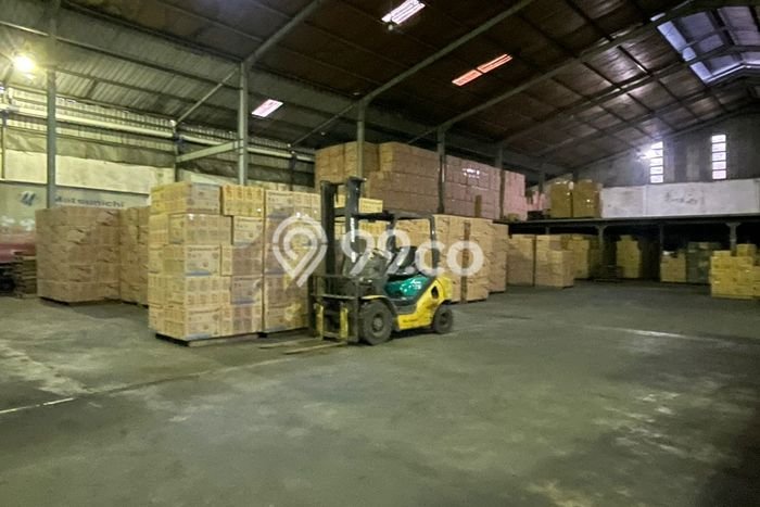 Unit Gudang Tersedia di Margomulyo Spesifikasi LB 3300m2 Unit Gudang Tersedia di Margomulyo Spesifikasi LB 3300m2