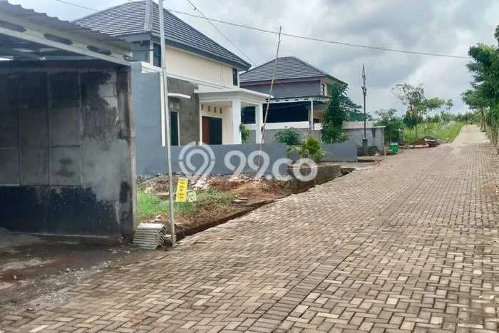 Tanah Komersial Dijual di Mijen Semarang 128m2 Tanah Komersial Dijual di Mijen Semarang 128m2