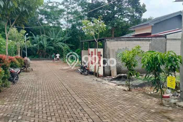 Tanah Komersial Dijual di Mijen Semarang 128m2 Tanah Komersial Dijual di Mijen Semarang 128m2