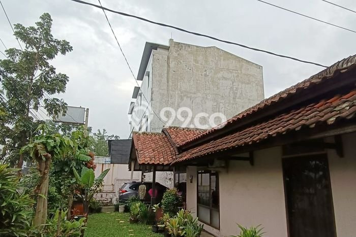 HARGA SPECIAL! Rumah Strategis lokasi , Luas 266m2m² Bangunan 116m2m² HARGA SPECIAL! Rumah Strategis lokasi , Luas 266m2m² Bangunan 116m2m²