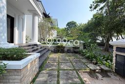 For Sale! Premium House LT 480m2 Desain Elegan di BSD For Sale! Premium House LT 480m2 Desain Elegan di BSD