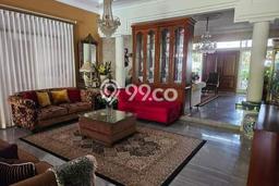 Rumah Mewah LB 480m2 Siap Huni Desain Elegan di Sarijadi, Bandung Rumah Mewah LB 480m2 Siap Huni Desain Elegan di Sarijadi, Bandung