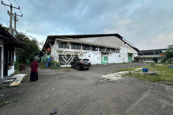 Unit Gudang Dijual di Bandung LT 7943m2 & LB 6500m2 Unit Gudang Dijual di Bandung LT 7943m2 & LB 6500m2