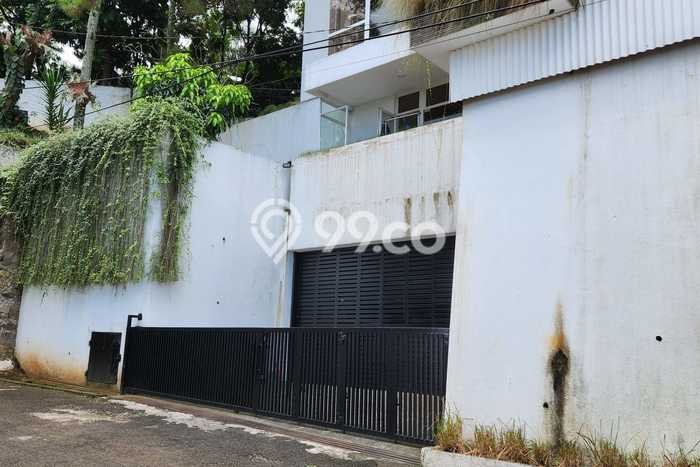 Properti Strategis 6 KT LT 300m2m² di Sayap Dago, Bandung Properti Strategis 6 KT LT 300m2m² di Sayap Dago, Bandung