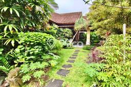Rumah kawasan Denpasar Barat, Denpasar, LT 400m2m² LB 250m2m² Rumah kawasan Denpasar Barat, Denpasar, LT 400m2m² LB 250m2m²