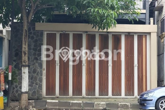Ruko Disewakan di Junrejo, Luas 200m2m², Lokasi Premium Ruko Disewakan di Junrejo, Luas 200m2m², Lokasi Premium