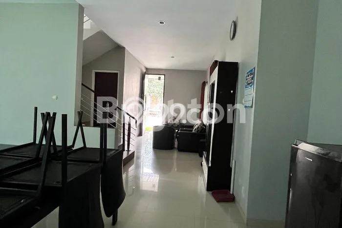LOKASI TERBAIK! Rumah kawasan Batu, 4 KT, Lingkungan Elite, Luas 102m2m² LB 140m2m² LOKASI TERBAIK! Rumah kawasan Batu, 4 KT, Lingkungan Elite, Luas 102m2m² LB 140m2m²