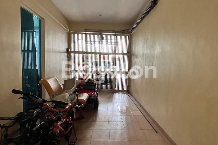 LOKASI TERBAIK! Rumah kawasan Batu, 4 KT, Lingkungan Elite, Luas 102m2m² LB 140m2m² LOKASI TERBAIK! Rumah kawasan Batu, 4 KT, Lingkungan Elite, Luas 102m2m² LB 140m2m²