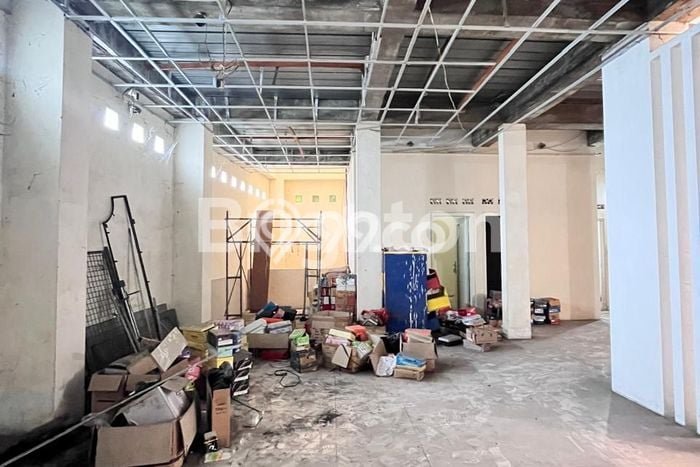 For Rent Ruko di Batu, Luas 1300m2m², Area Strategis, Ready Untuk Dipakai For Rent Ruko di Batu, Luas 1300m2m², Area Strategis, Ready Untuk Dipakai