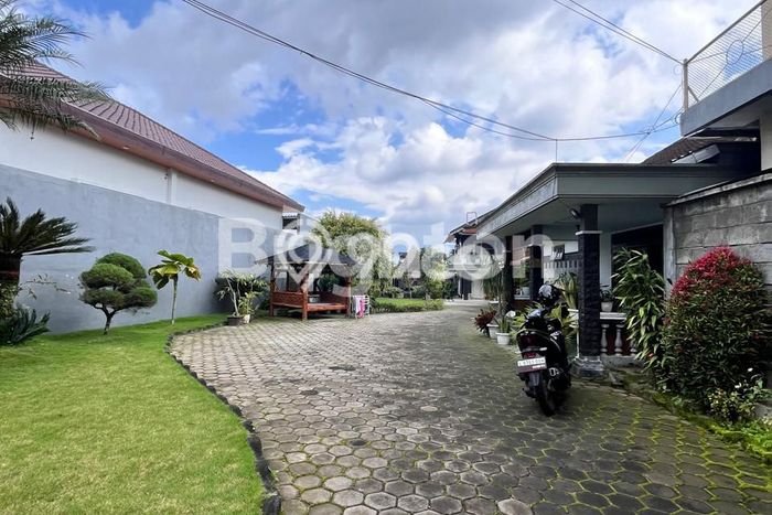 Rumah area Batu, Batu, LT 1100m2m² Bangunan 500m2m² Rumah area Batu, Batu, LT 1100m2m² Bangunan 500m2m²