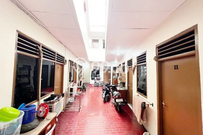 Dijual Rumah Kost di Setiabudi, Jakarta Selatan, 42 KT, 10 KM, Bangunan 796m2 Dijual Rumah Kost di Setiabudi, Jakarta Selatan, 42 KT, 10 KM, Bangunan 796m2