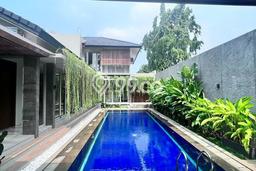 Ready to Use! Luxury House LT 480m2 Desain Elegan di Bintaro Ready to Use! Luxury House LT 480m2 Desain Elegan di Bintaro