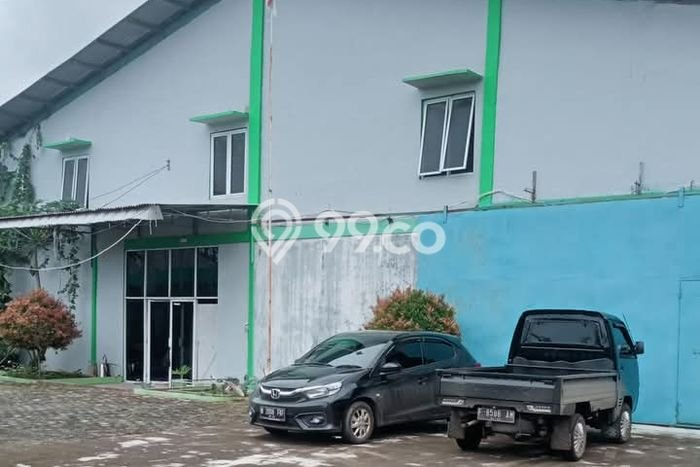 AREA KOMERSIAL! Gudang di Cariu, Luas 3200m2m², Akses Utama AREA KOMERSIAL! Gudang di Cariu, Luas 3200m2m², Akses Utama