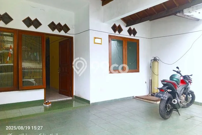 HOT DEAL! Rumah area Pasar Minggu, 2 KM, Area Asri, LT 100m² Bangunan 120m² HOT DEAL! Rumah area Pasar Minggu, 2 KM, Area Asri, LT 100m² Bangunan 120m²
