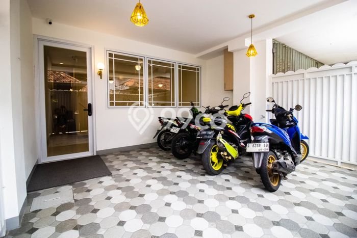 Kost Dijual di Petojo dengan 18 KT dan Luas 280m2 Kost Dijual di Petojo dengan 18 KT dan Luas 280m2