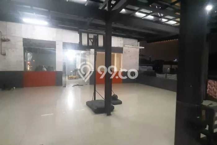 Ruko Disewakan di Area Ramai Kebon Jeruk, Jakarta Barat Ruko Disewakan di Area Ramai Kebon Jeruk, Jakarta Barat