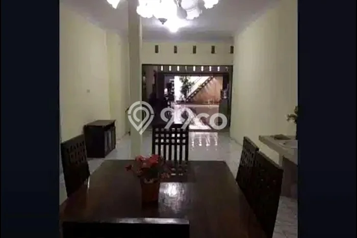 Disewakan! Rumah 4 Kamar Tidur &
4 Kamar Mandi di Cipedak, Jakarta Selatan Disewakan! Rumah 4 Kamar Tidur &
4 Kamar Mandi di Cipedak, Jakarta Selatan