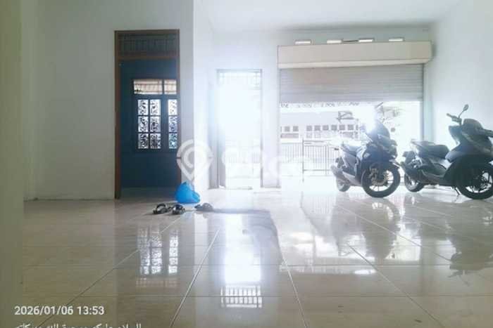 Lokasi strategis! Rumah siap pakai dikontrakkan di Pasar Minggu LB 100m2 Lokasi strategis! Rumah siap pakai dikontrakkan di Pasar Minggu LB 100m2