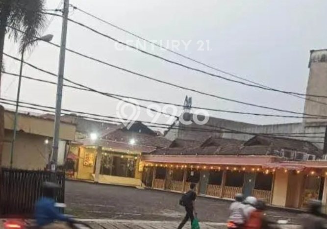 Hunian Elit LB 1000m2 Siap Pakai Desain Elegan di Duren Tiga, Jakarta Selatan Hunian Elit LB 1000m2 Siap Pakai Desain Elegan di Duren Tiga, Jakarta Selatan
