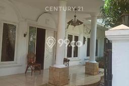 Dijual Rumah Mewah Megah Dengan View Eksklusif di Otista, Jakarta Timur Dijual Rumah Mewah Megah Dengan View Eksklusif di Otista, Jakarta Timur