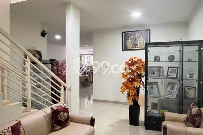 Hunian Cantik Minimalis Lb 300m2 di Cakung, Jakarta Timur Hunian Cantik Minimalis Lb 300m2 di Cakung, Jakarta Timur