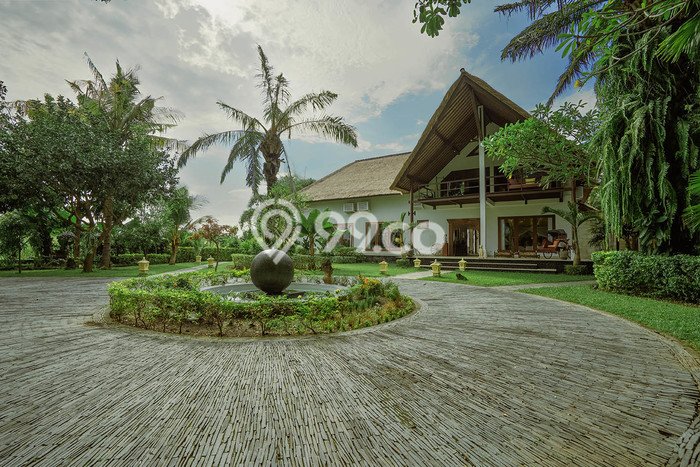Vila Strategis di Seririt, Dimensi 4000m2m², Dekat ke beragam fasilitas Vila Strategis di Seririt, Dimensi 4000m2m², Dekat ke beragam fasilitas