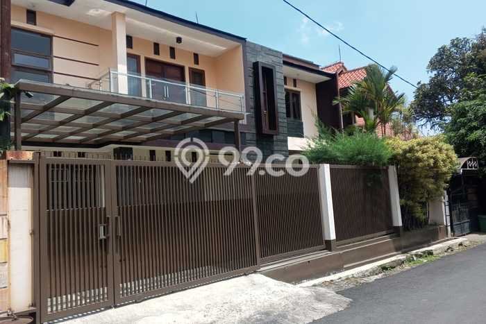 For Sale! Premium House LT 210m2 Desain Elegan di Pasteur For Sale! Premium House LT 210m2 Desain Elegan di Pasteur