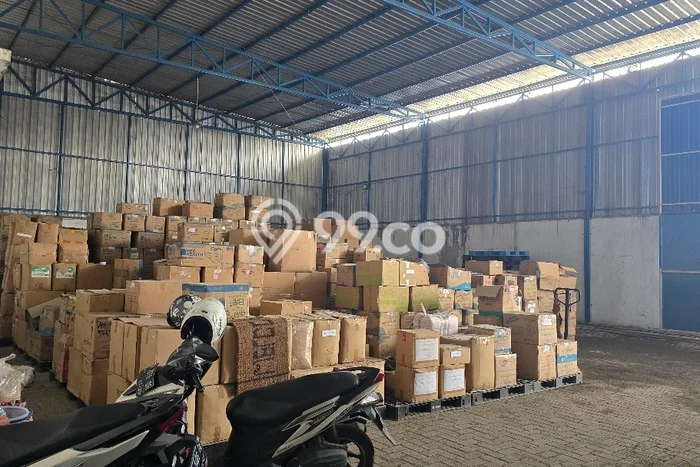 Unit Pabrik Dijual di Surabaya LT 1150m2 & LB 1000m2 Unit Pabrik Dijual di Surabaya LT 1150m2 & LB 1000m2