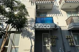 Dijual Kost Strategis di BSD, Tangerang Selatan 6 KT, 6 KM, Luas Bangunan 139m2 Dijual Kost Strategis di BSD, Tangerang Selatan 6 KT, 6 KM, Luas Bangunan 139m2