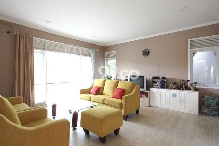 Hunian Elit LB 320m2 Siap Huni Desain Elegan di Padalarang, Bandung Hunian Elit LB 320m2 Siap Huni Desain Elegan di Padalarang, Bandung