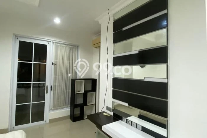 Rumah Disewakan Jakarta Barat LT 135m2 LB 180m2 Kawasan Kemanggisan Rumah Disewakan Jakarta Barat LT 135m2 LB 180m2 Kawasan Kemanggisan