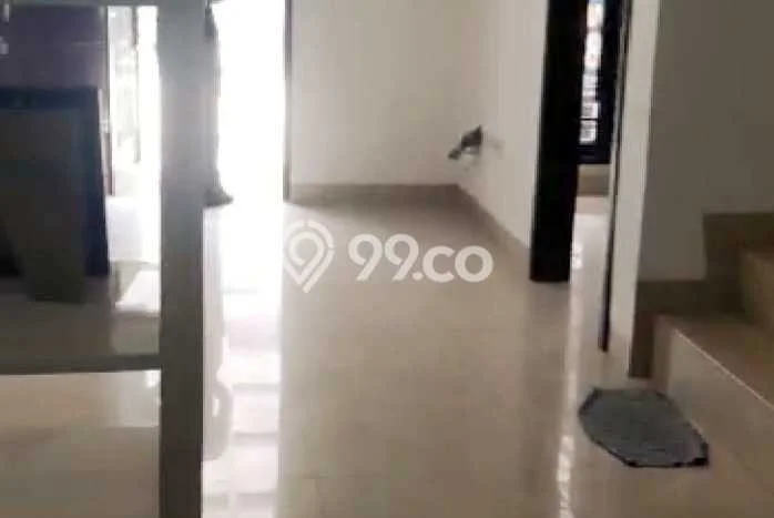 Lokasi terbaik! Rumah siap pakai disewakan di Cengkareng LB 125m2 Lokasi terbaik! Rumah siap pakai disewakan di Cengkareng LB 125m2