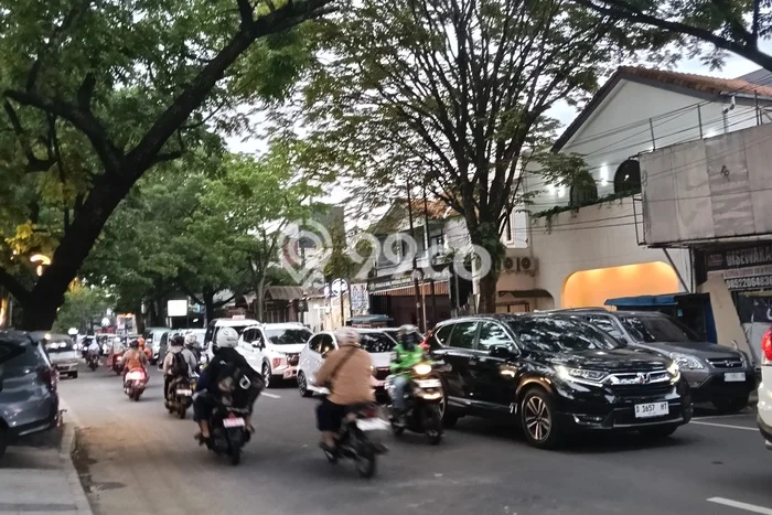 Dijual Tanah Lokasi Buah Batu, Bandung Seluas 600m2 Dijual Tanah Lokasi Buah Batu, Bandung Seluas 600m2