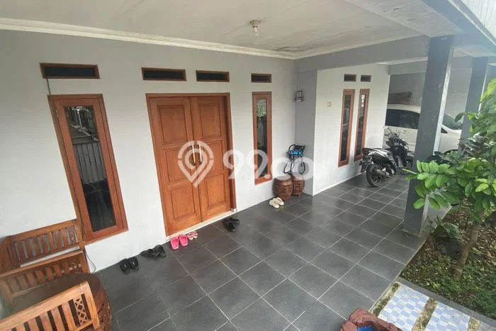 Rumah Minimalis 3 Kamar LT 150m2 di Ciparigi Rumah Minimalis 3 Kamar LT 150m2 di Ciparigi