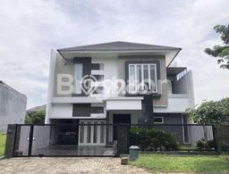 Rumah Asri 4 Kamar Lokasi Sejuk di Citraland, Surabaya Rumah Asri 4 Kamar Lokasi Sejuk di Citraland, Surabaya