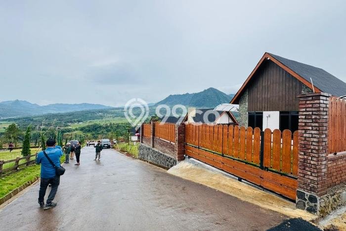 Lahan Kosong Dijual di Bogor dengan Area 400m2 Lahan Kosong Dijual di Bogor dengan Area 400m2